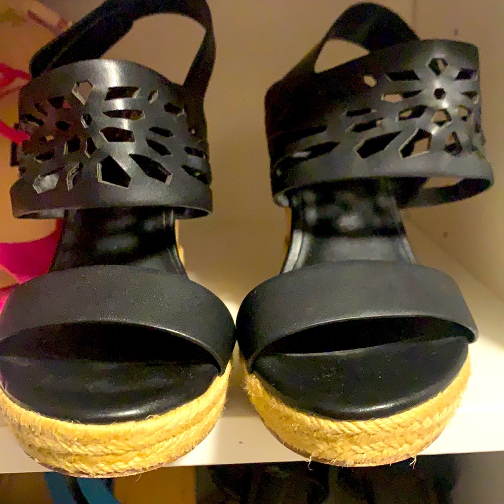 Chas David wedge sandals perfect cond eyeletleather jute wedge platform